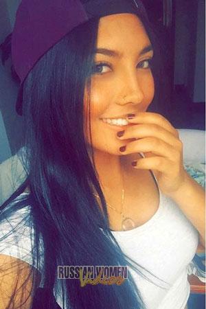 181816 - Juliana Age: 25 - Colombia