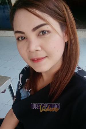 198037 - Phatcharee (Fon) Age: 36 - Thailand