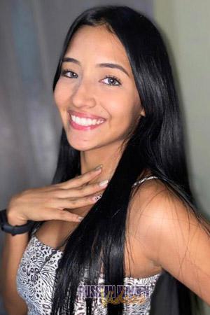 201584 - Daniela Age: 22 - Colombia