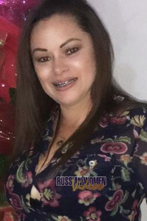 203845 - Yendry Age: 43 - Costa Rica