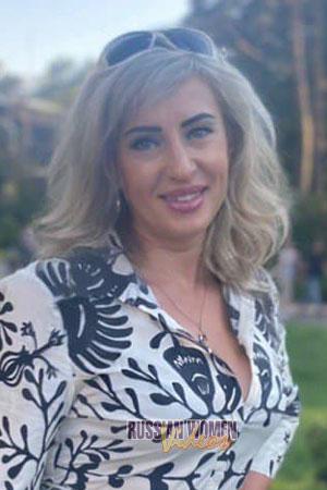 204334 - Lesya Age: 45 - Ukraine