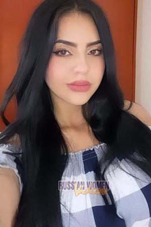 204339 - Laura Age: 26 - Colombia