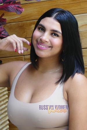 216374 - Veronica Age: 23 - Colombia