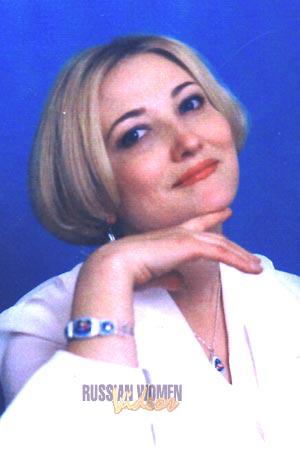 52005 - Elena Age: 46 - Russia