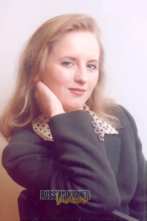 52127 - Nadezhda Age: 37 - Russia