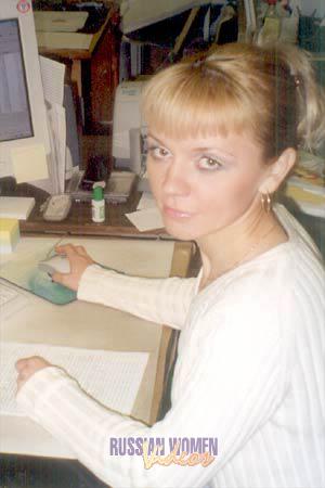 65425 - Elena Age: 30 - Russia