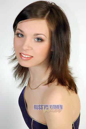 77684 - Elena Age: 22 - Ukraine