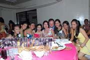 young-filipino-women-048