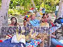 cartagena-women-boat-1104-19