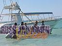 cartagena-women-boat-1104-40